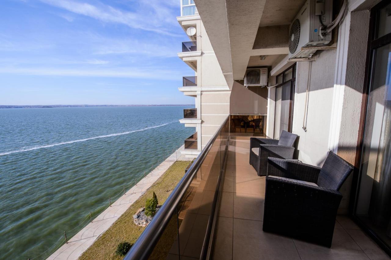 Lake Apartments Solid Мамая Екстер'єр фото